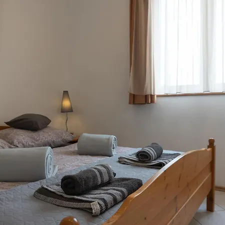 City Apartman Siófok Apartamento *